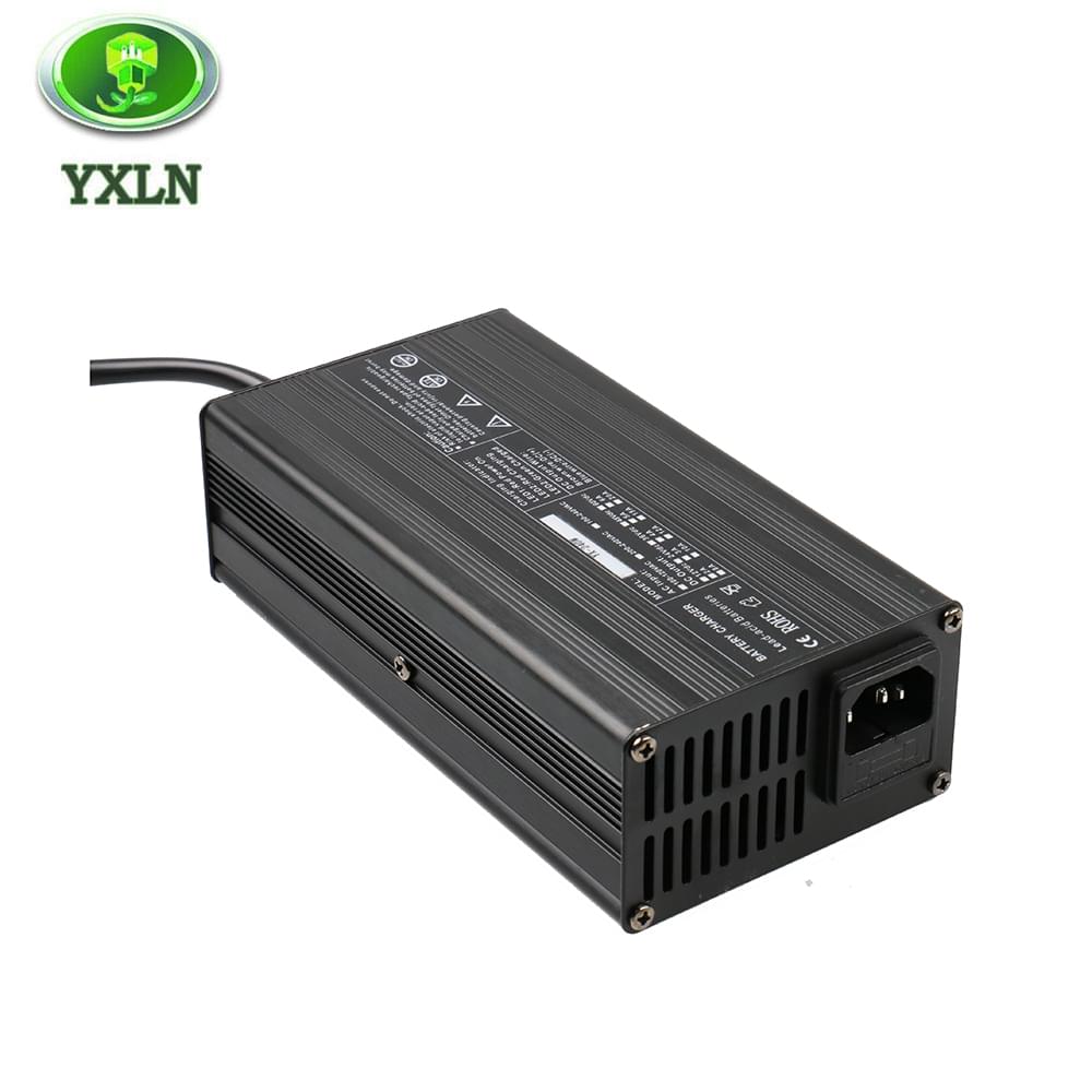 12 Volt 15A Battery Charger 12V Li-ion Battery Charger 